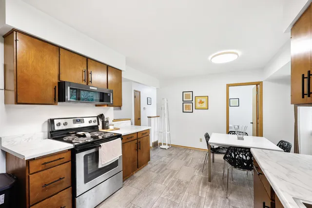 $2,400 | 2728 Florann Drive, Madison, WI 53711