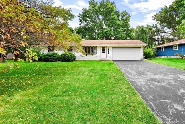 $2,400 | 2728 Florann Drive, Madison, WI 53711