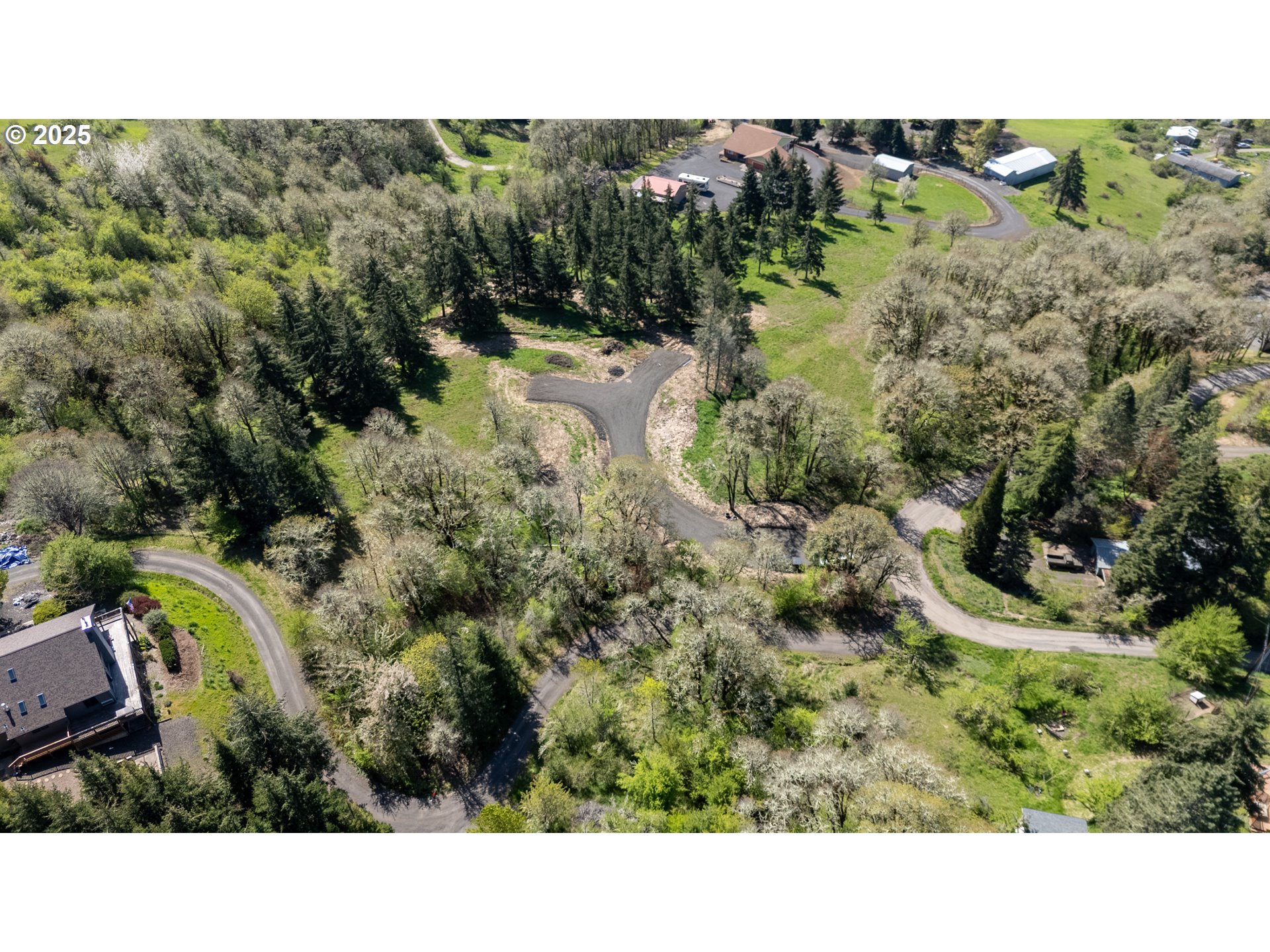 Ne Centre, Unit 4 Sheridan, OR 97378 - Photo 29 of 30 a view of a swimming pool and trees