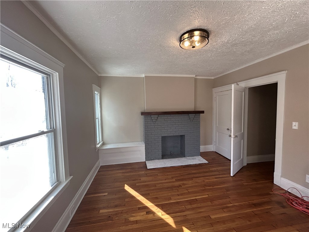 3235 Oak Road Cleveland, OH 44118 - Photo 15 of 47 Bedroom with faux fireplaace