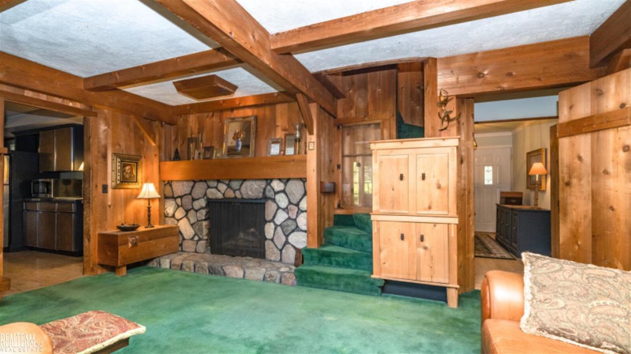 38505 Riverside Drive Clinton Township, MI 48036 - Photo 16 of 39 Family Room