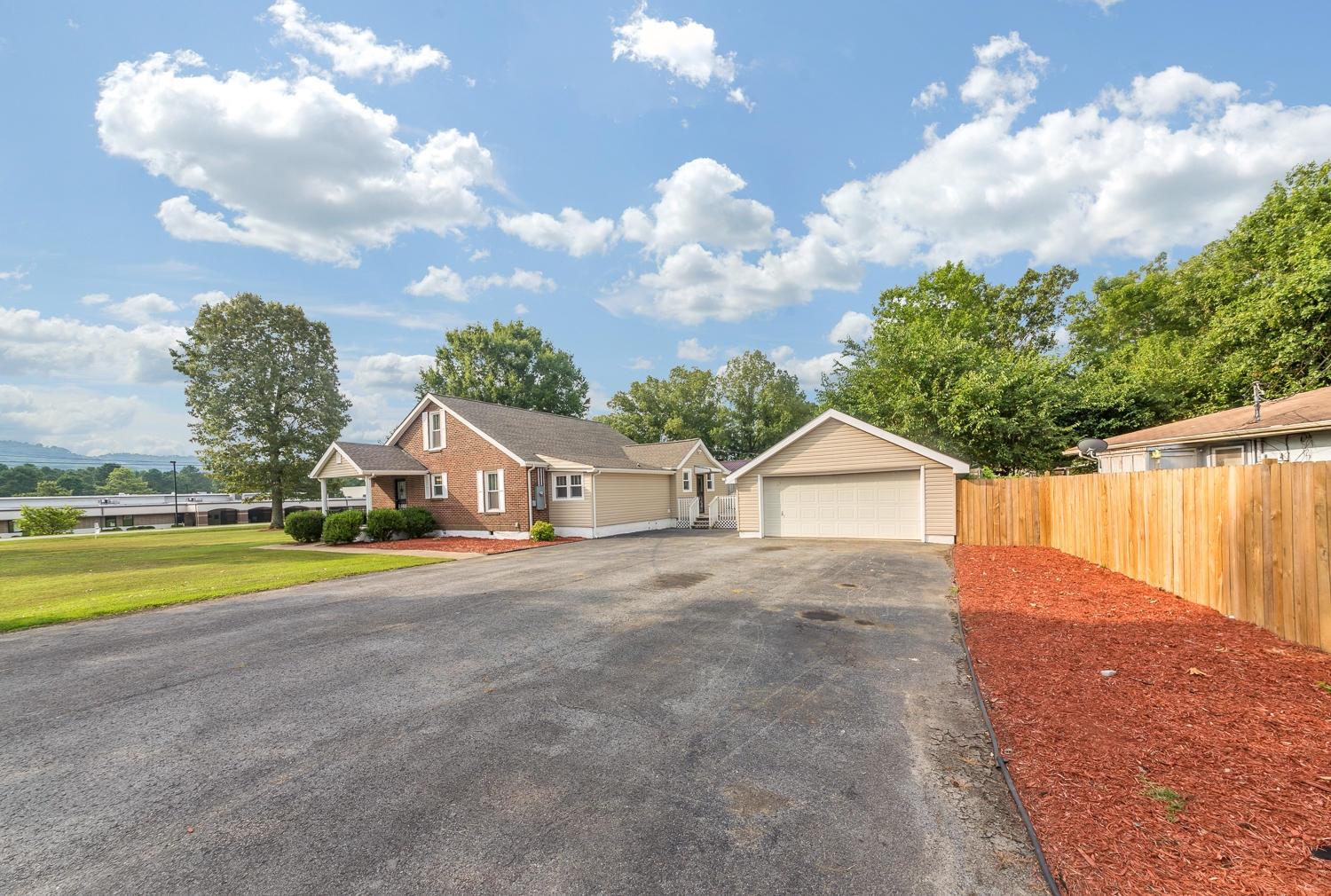 1605 Happy Valley Road Rossville, GA 30741 - Photo 12 of 30 112