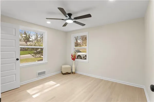 $619,000 | 4808 West 77th Terrace, Prairie Village, KS 66208