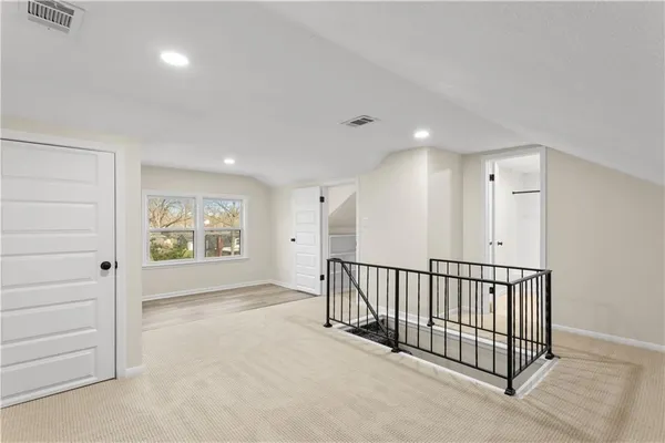 $619,000 | 4808 West 77th Terrace, Prairie Village, KS 66208
