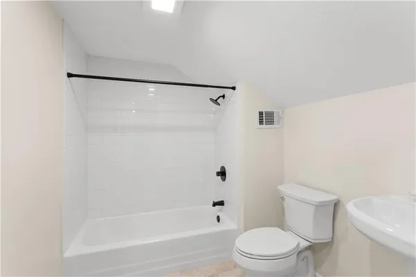 $619,000 | 4808 West 77th Terrace, Prairie Village, KS 66208