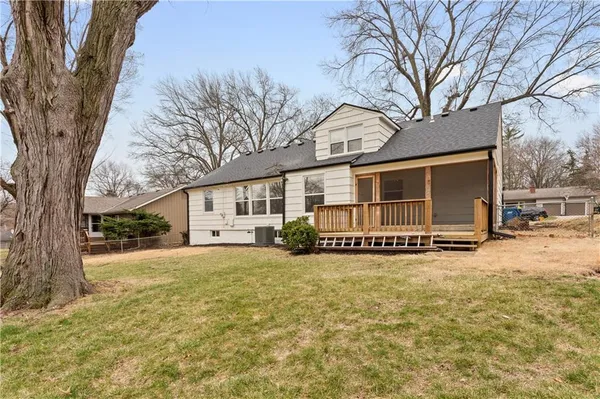 $619,000 | 4808 West 77th Terrace, Prairie Village, KS 66208