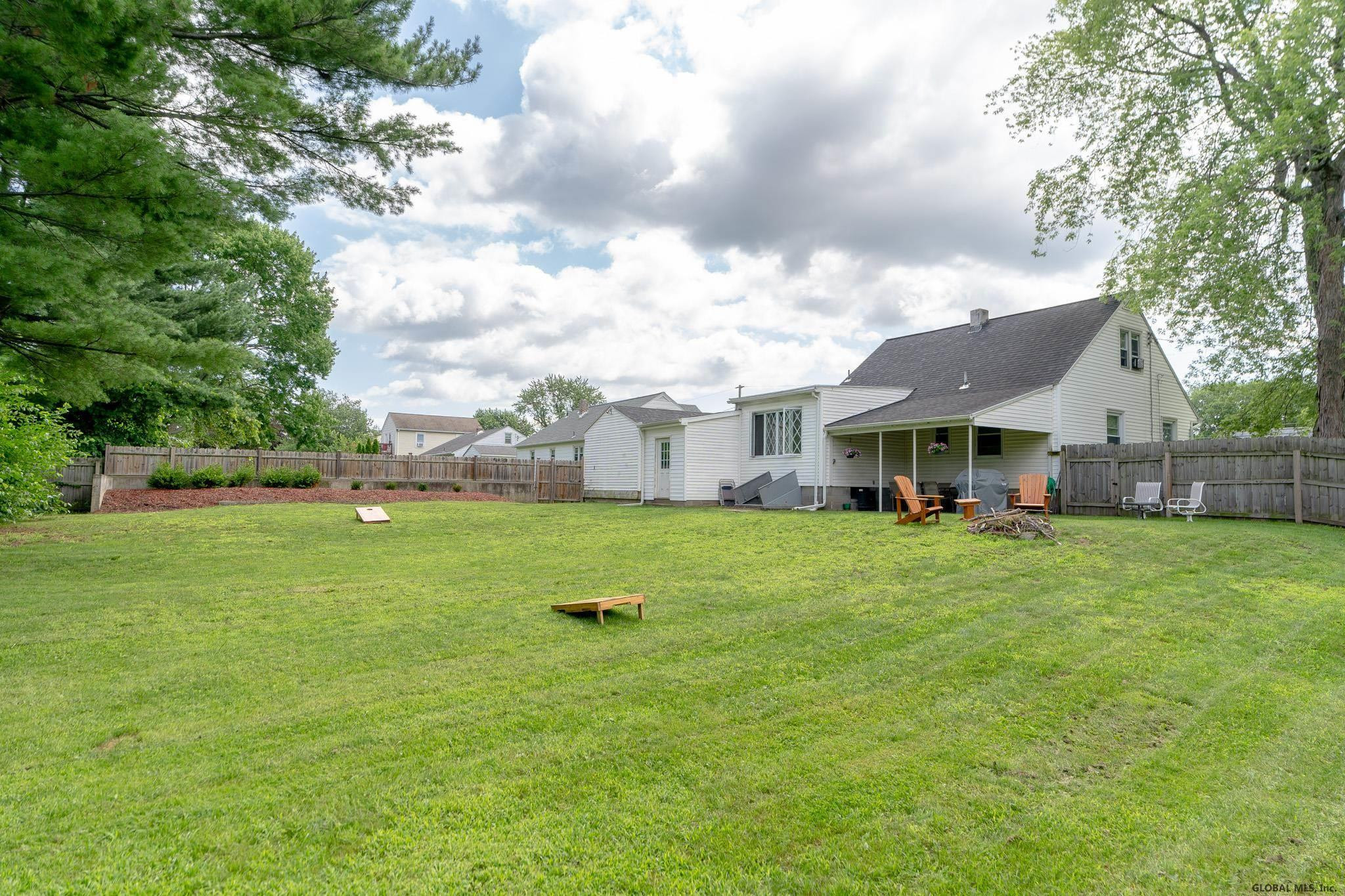 10 Rondack Road Colonie, NY 12205 - Photo 5 of 27 Photo 5