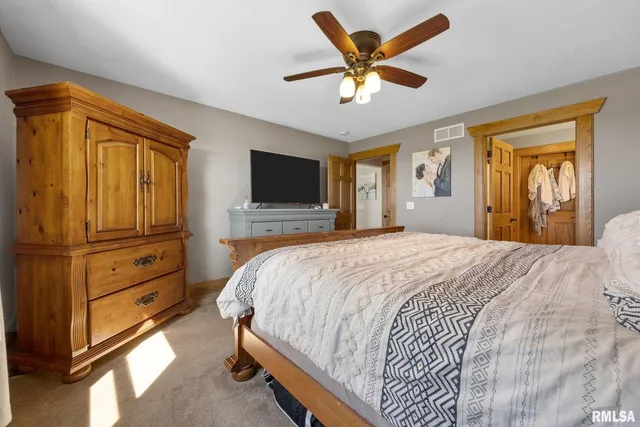 $280,000 | 211 Summit Drive, Tipton, IA 52772