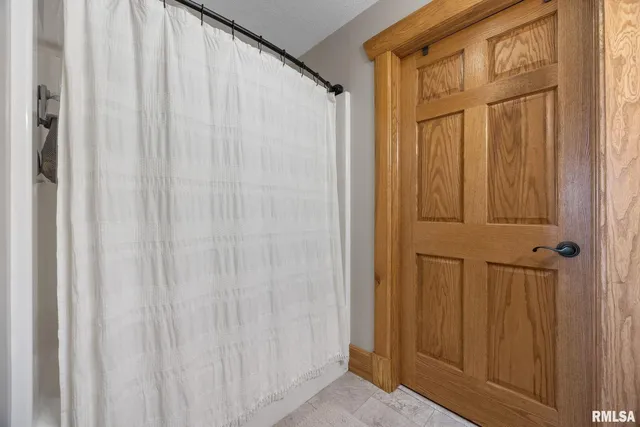 $280,000 | 211 Summit Drive, Tipton, IA 52772