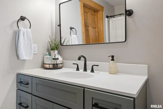 $280,000 | 211 Summit Drive, Tipton, IA 52772