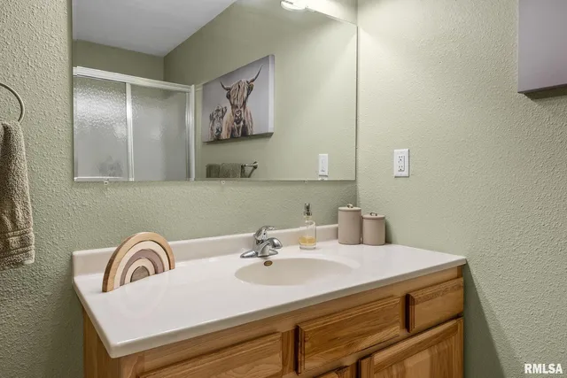 $280,000 | 211 Summit Drive, Tipton, IA 52772