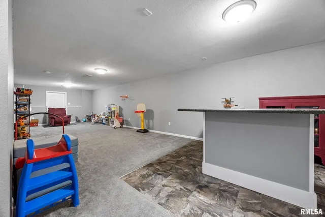 $280,000 | 211 Summit Drive, Tipton, IA 52772