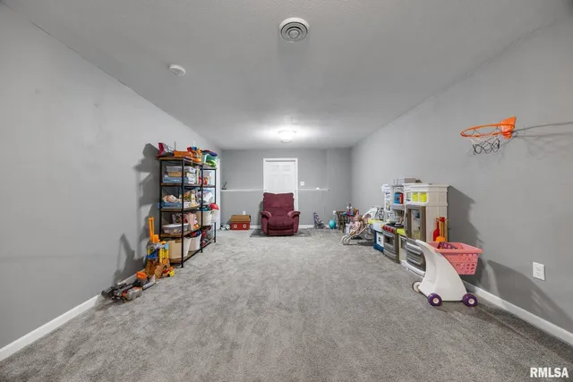 $280,000 | 211 Summit Drive, Tipton, IA 52772