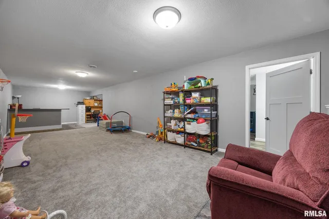 $280,000 | 211 Summit Drive, Tipton, IA 52772