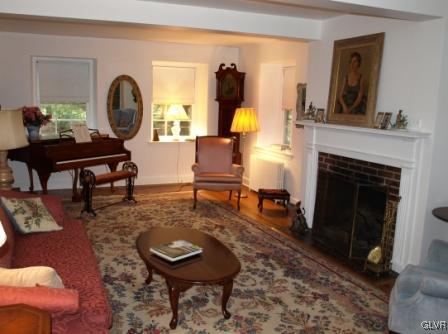 1874 Meadows Road Bethlehem, PA 18015 - Photo 4 of 20 Gallery Image 4