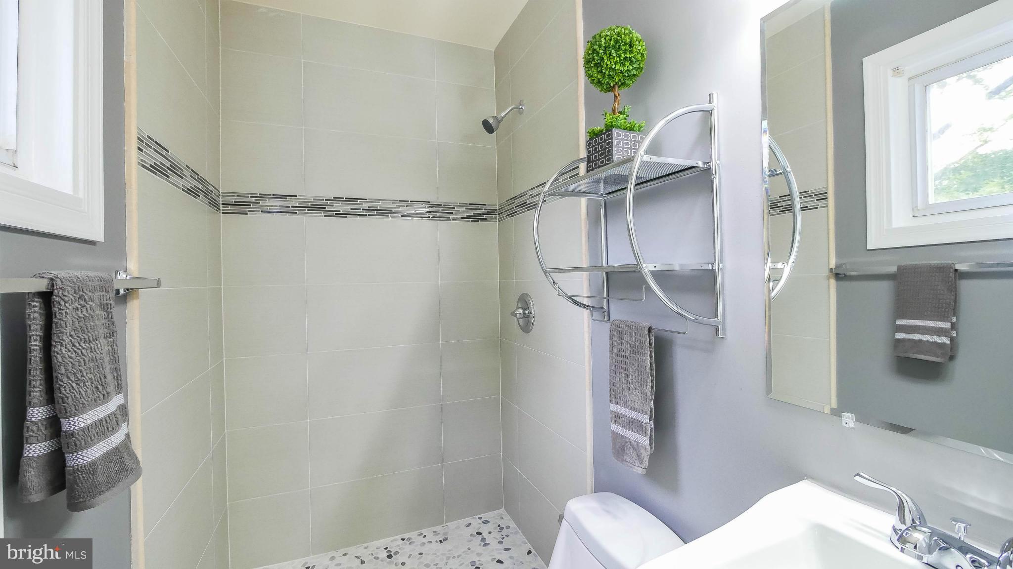 3931 Wendy Lane Silver Spring, MD 20906 - Photo 11 of 27 Bedroom (Master)