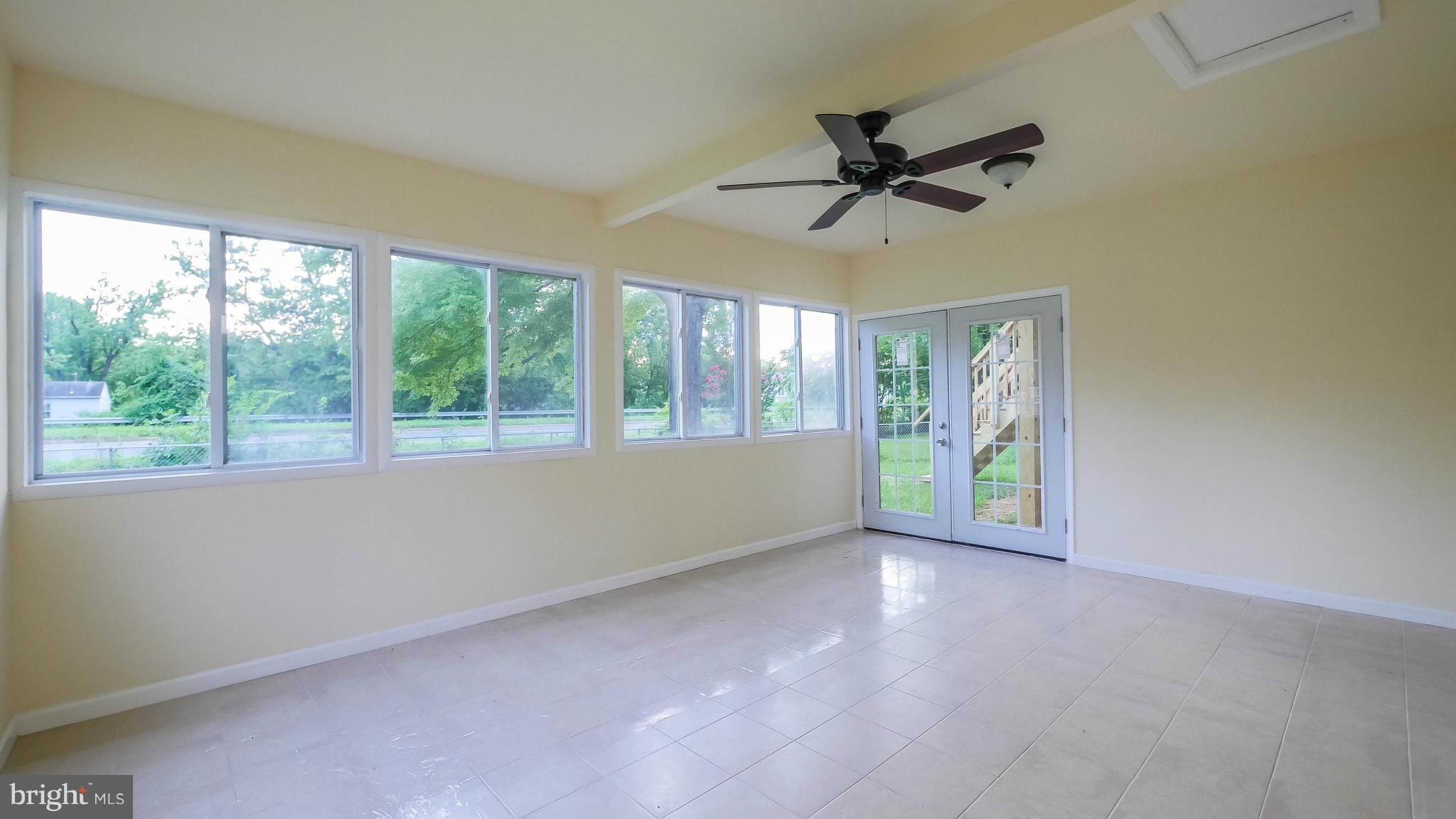 3931 Wendy Lane Silver Spring, MD 20906 - Photo 22 of 27 Sunroom
