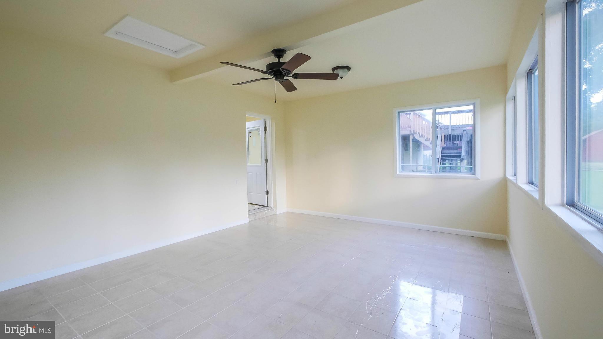 3931 Wendy Lane Silver Spring, MD 20906 - Photo 24 of 27 Sunroom