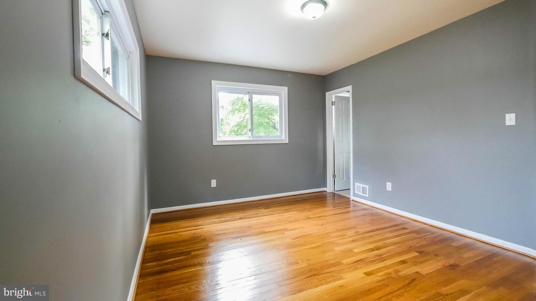 3931 Wendy Lane Silver Spring, MD 20906 - Photo 10 of 27 Bedroom (Master)