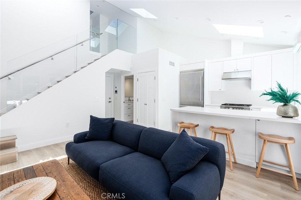 478 Morning Canyon Road Corona del Mar, CA 92625 - Photo 3 of 23