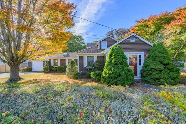 $700,000 | 17 South Street, South Yarmouth, MA 02664