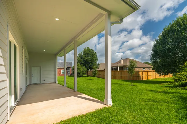 $5,500 | 624 Edgewood Drive, Montgomery, TX 77356