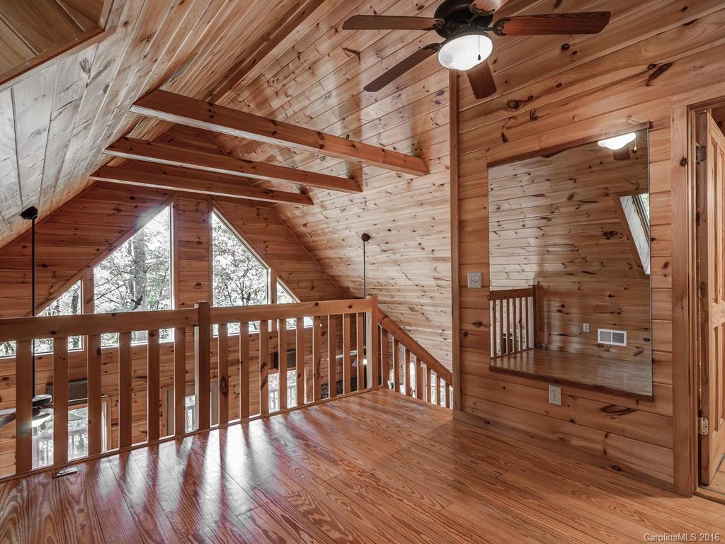 1307 Firefly Road Whittier, NC 28789 - Photo 12 of 24 Gallery Image 12