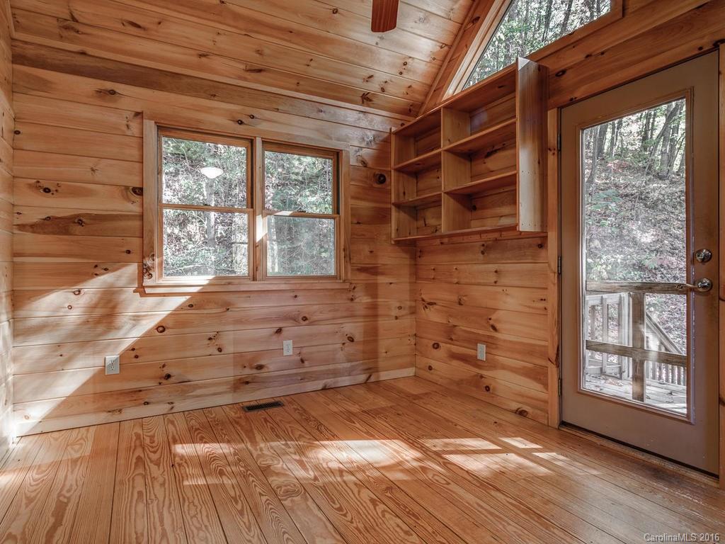 1307 Firefly Road Whittier, NC 28789 - Photo 14 of 24 Gallery Image 14