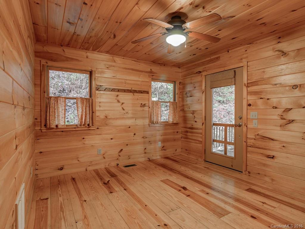 1307 Firefly Road Whittier, NC 28789 - Photo 18 of 24 Gallery Image 18
