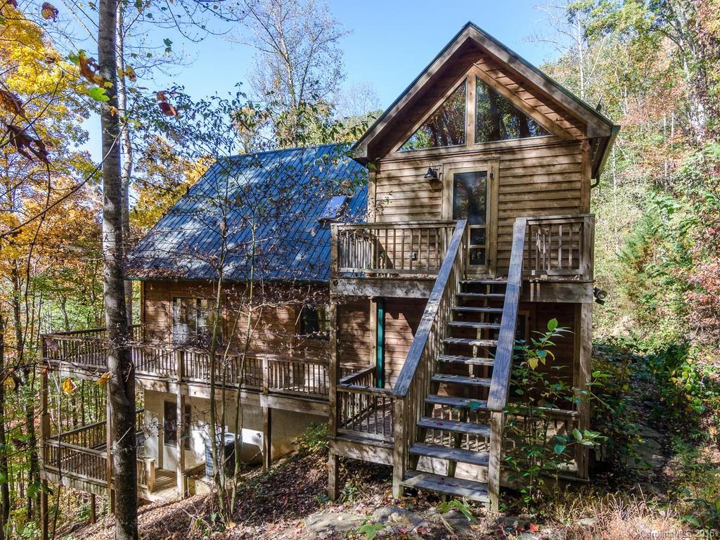 1307 Firefly Road Whittier, NC 28789 - Photo 3 of 24 Gallery Image 3