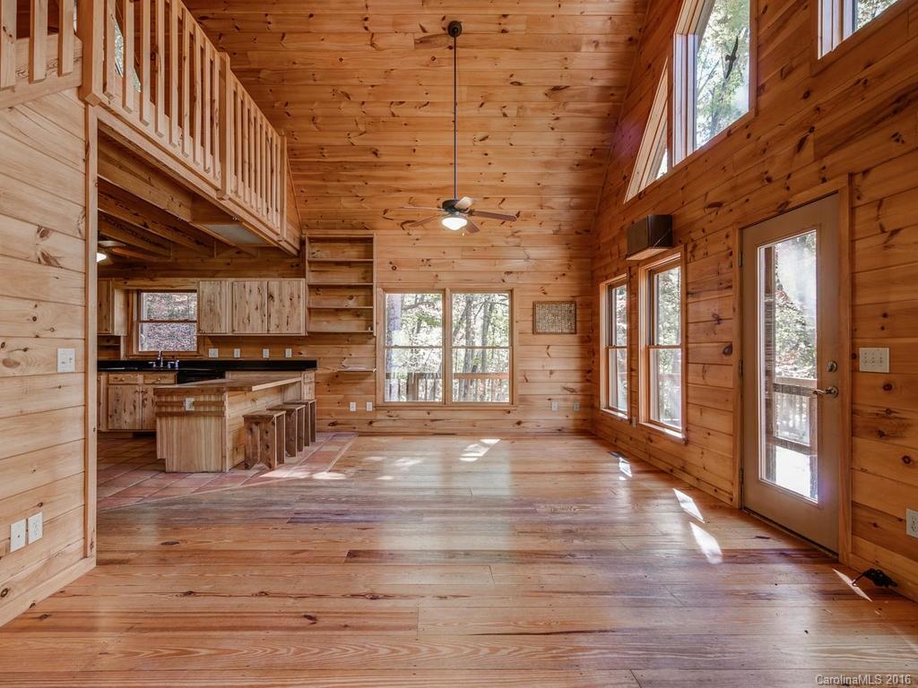 1307 Firefly Road Whittier, NC 28789 - Photo 5 of 24 Gallery Image 5