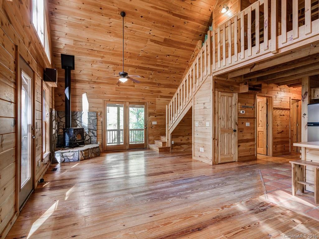 1307 Firefly Road Whittier, NC 28789 - Photo 6 of 24 Gallery Image 6