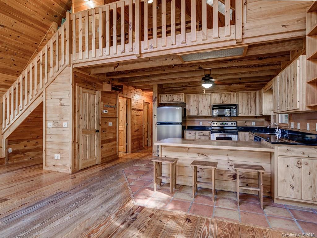 1307 Firefly Road Whittier, NC 28789 - Photo 10 of 24 Gallery Image 10