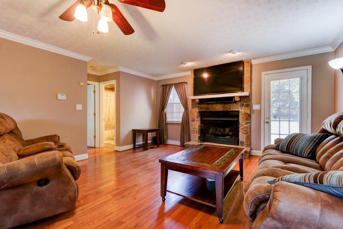 7033 Chartwell Road Knoxville, TN 37931 - Photo 4 of 15 Gallery Image 4