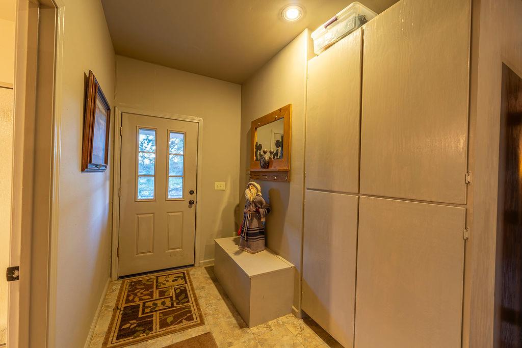 10132 Ranch Road Rough and Ready, CA 95975 - Photo 36 of 54 a bathroom with a toilet