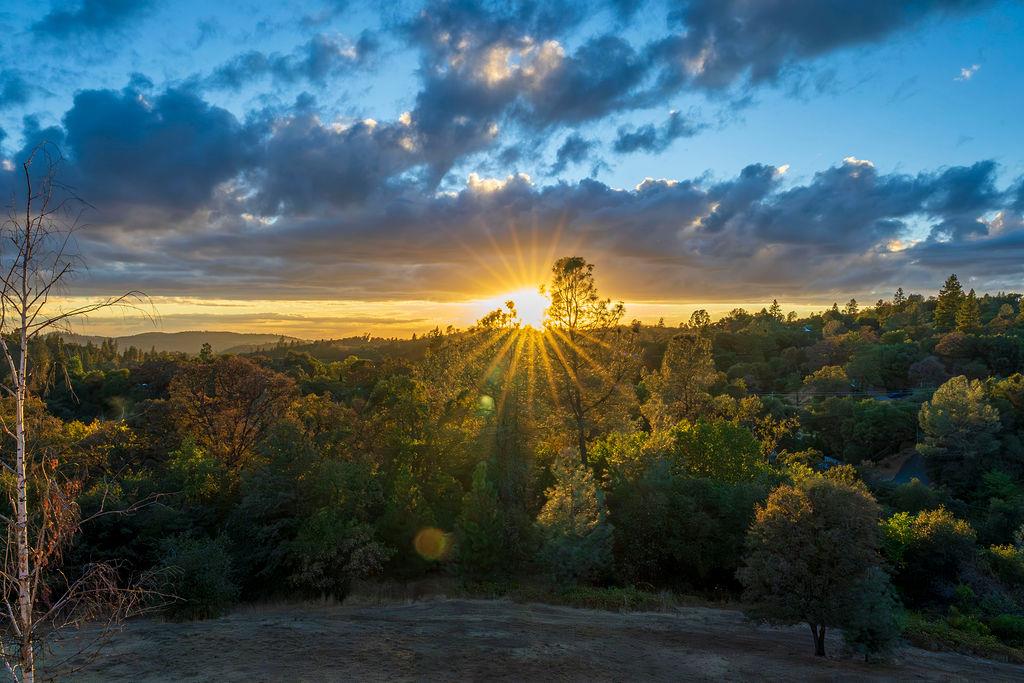 10132 Ranch Road Rough and Ready, CA 95975 - Photo 53 of 54 a view of a city
