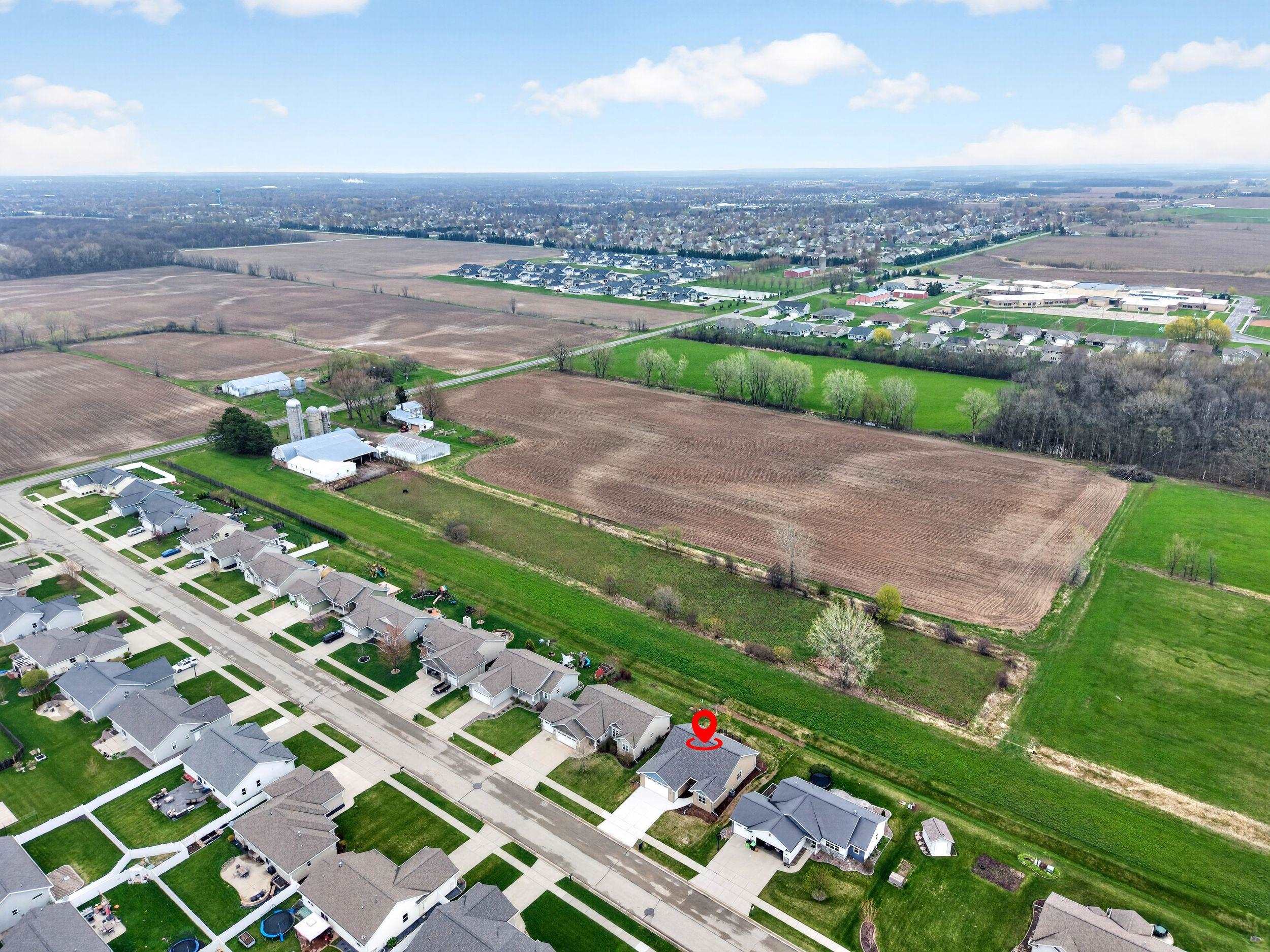 N9036 Papermaker Pass Menasha, WI 54952 - Photo 41 of 53