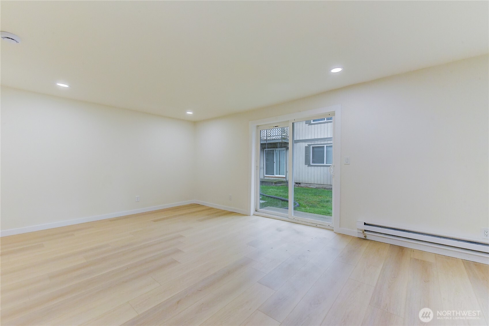 1601 Maple Lane, Unit B5 Kent, WA 98030 - Photo 5 of 22