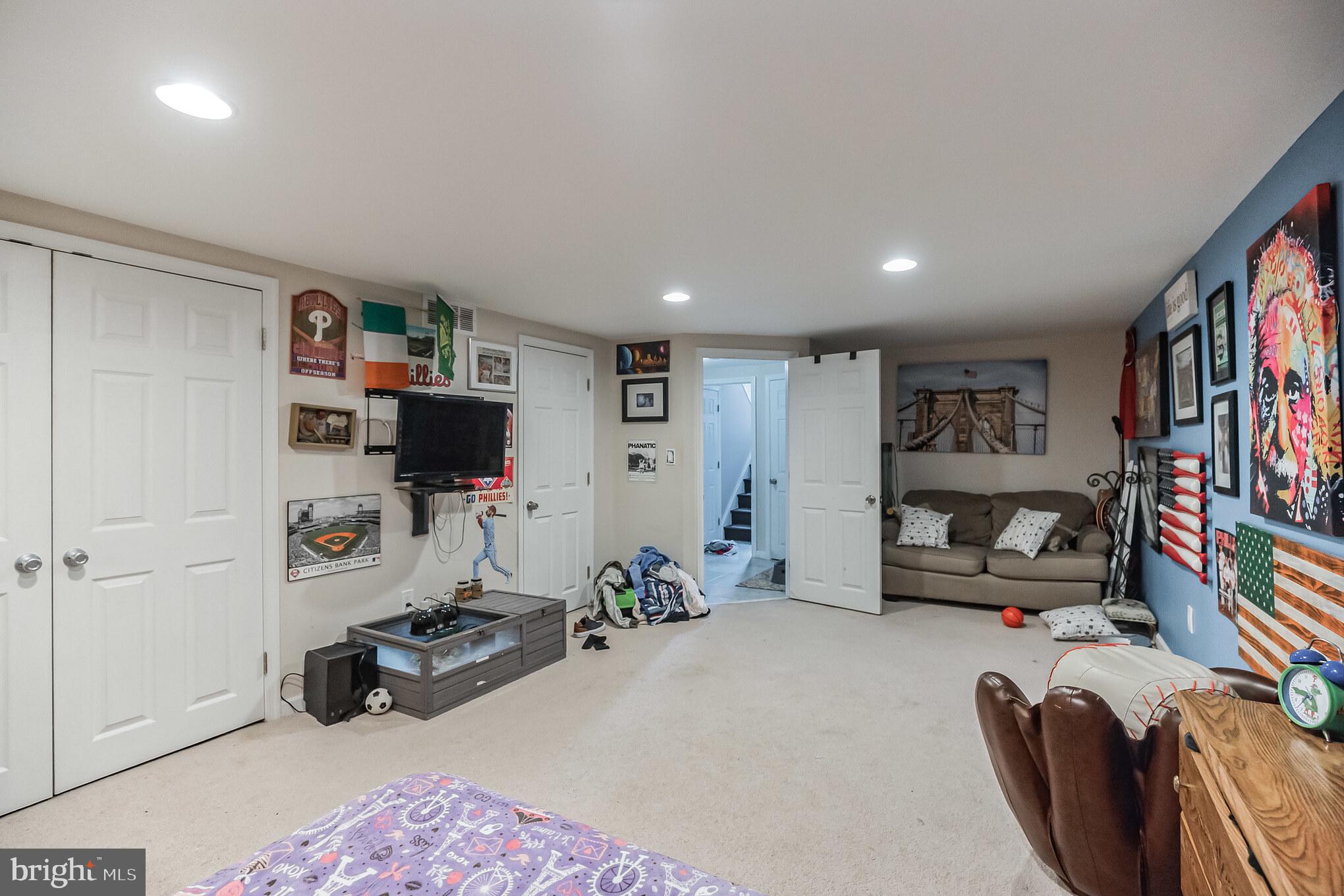 4219 Whiting Road Philadelphia, PA 19154 - Photo 21 of 28 Gallery Image 21
