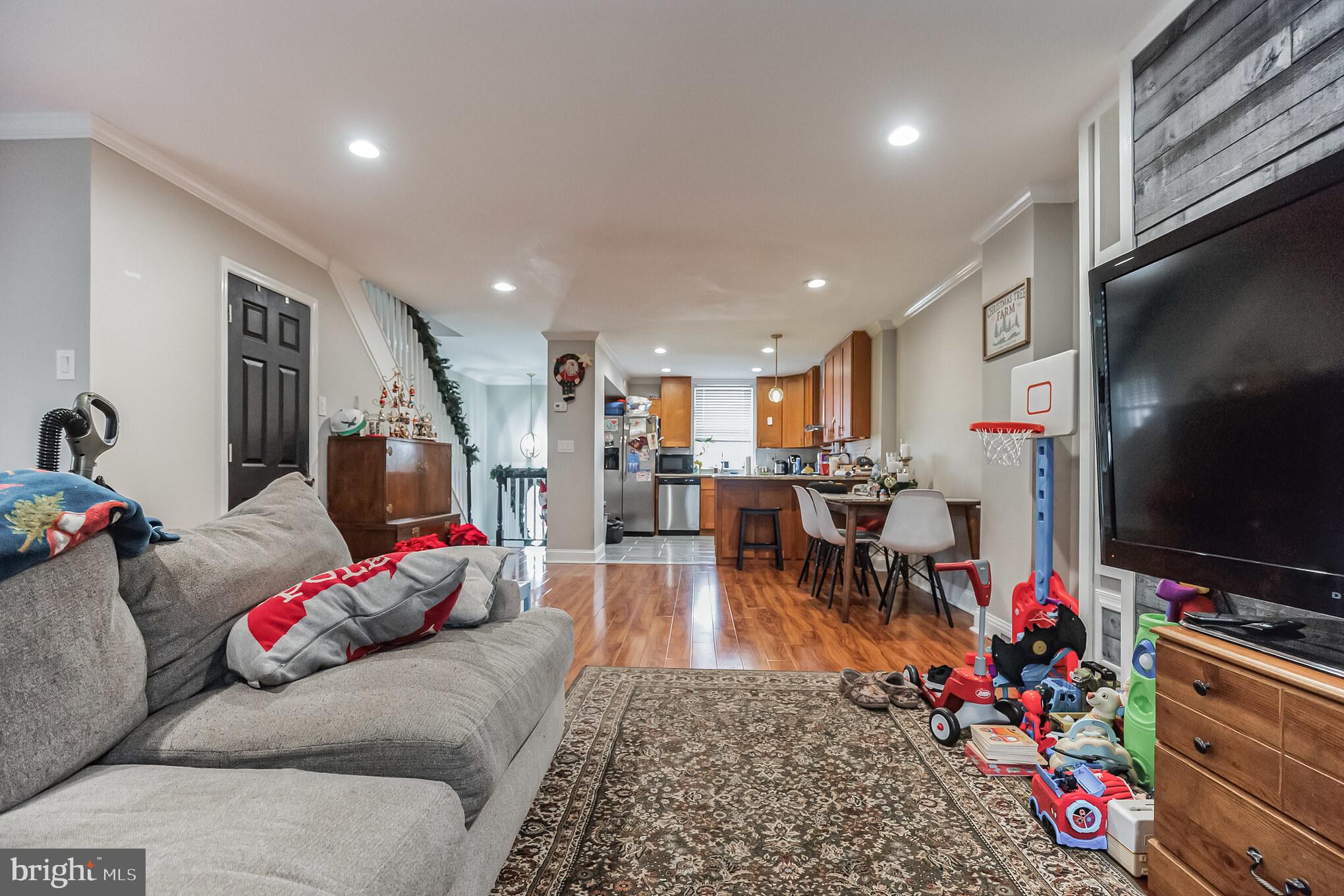 4219 Whiting Road Philadelphia, PA 19154 - Photo 5 of 28 Gallery Image 5