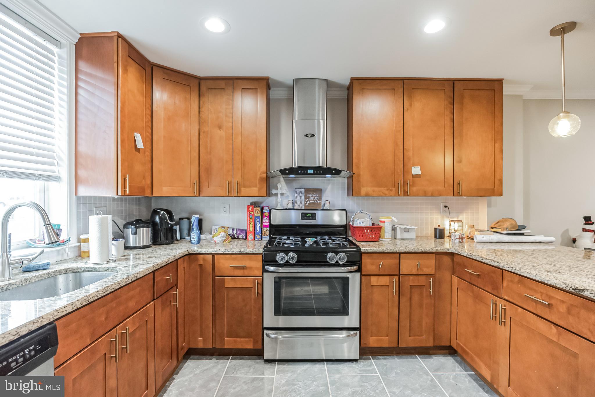4219 Whiting Road Philadelphia, PA 19154 - Photo 7 of 28 Gallery Image 7