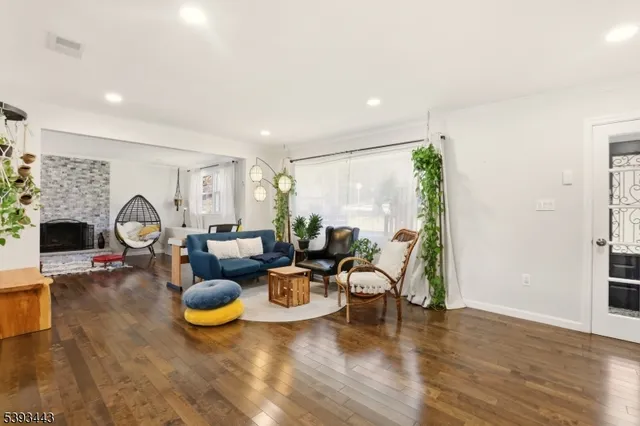 $4,300 | 214 South Valley Road, West Orange, NJ 07052