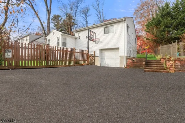 $4,300 | 214 South Valley Road, West Orange, NJ 07052