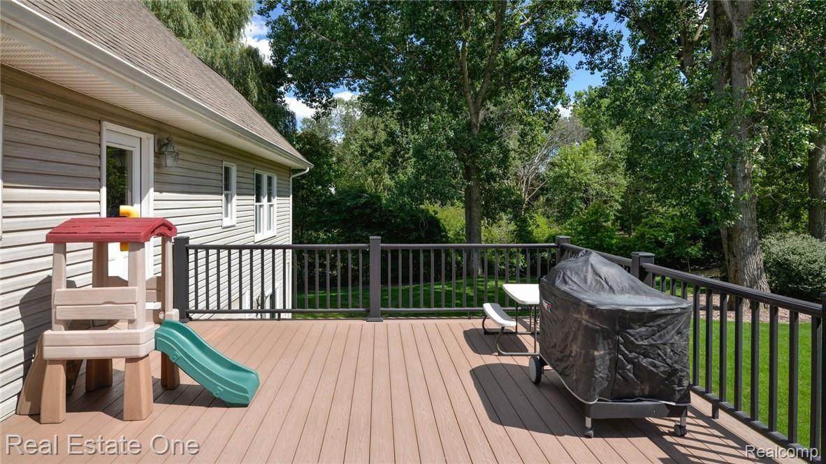 4248 Trinity Lane Pinckney, MI 48169 - Photo 40 of 49 39_38.jpg
