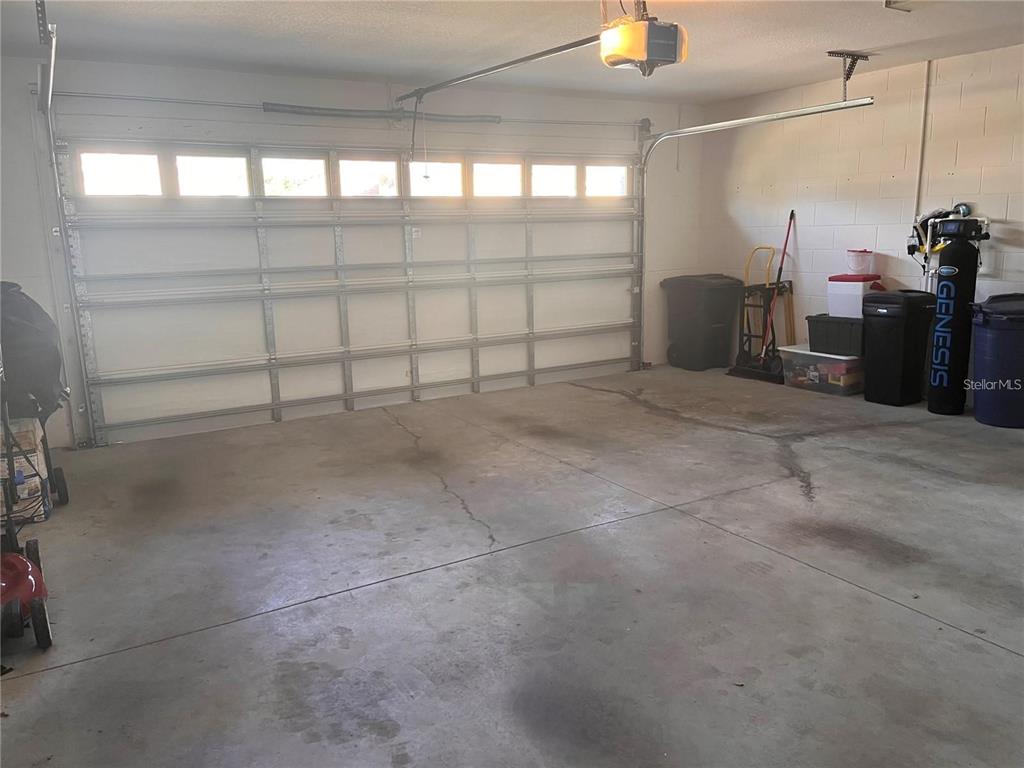 8908 Southwest 84th Circle Ocala, FL 34481 - Photo 23 of 24 a view of a garage