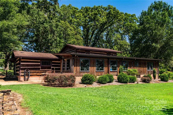 $1,650,000 | 3651 Highway 10 Highway, Newton, NC 28658