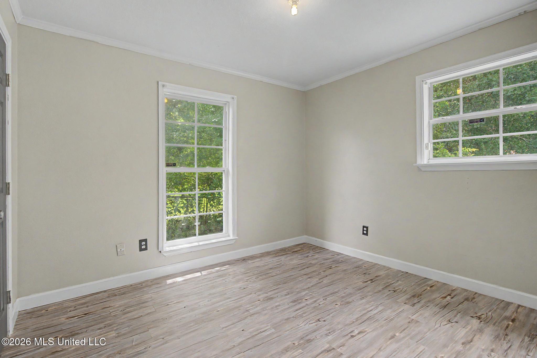 5018 Frederick Street Moss Point, MS 39563 - Photo 19 of 24 Bath