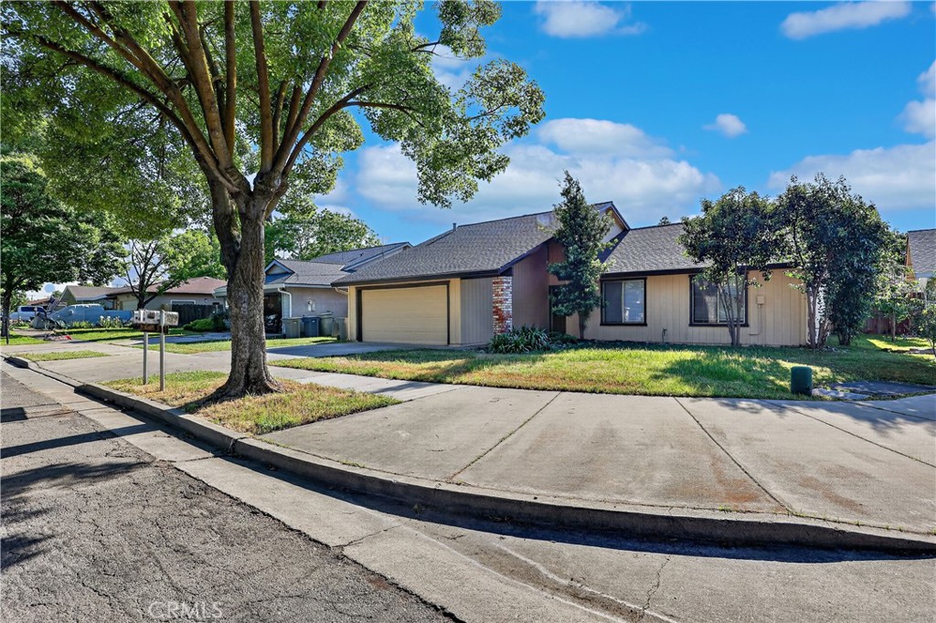 2979 Wainwright Avenue Merced, CA 95340 - Photo 3 of 50