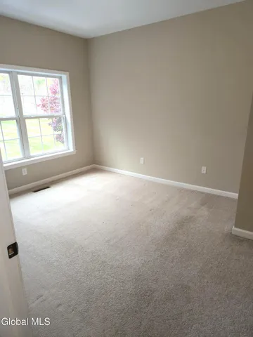 $279,900 | 305 Worthington Terrace, North Greenbush, NY 12198