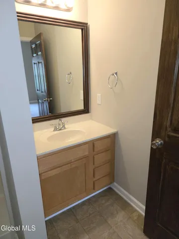 $279,900 | 305 Worthington Terrace, North Greenbush, NY 12198